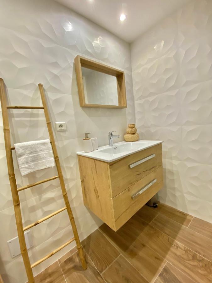 Le Rue Longue Apartment Menton Bagian luar foto